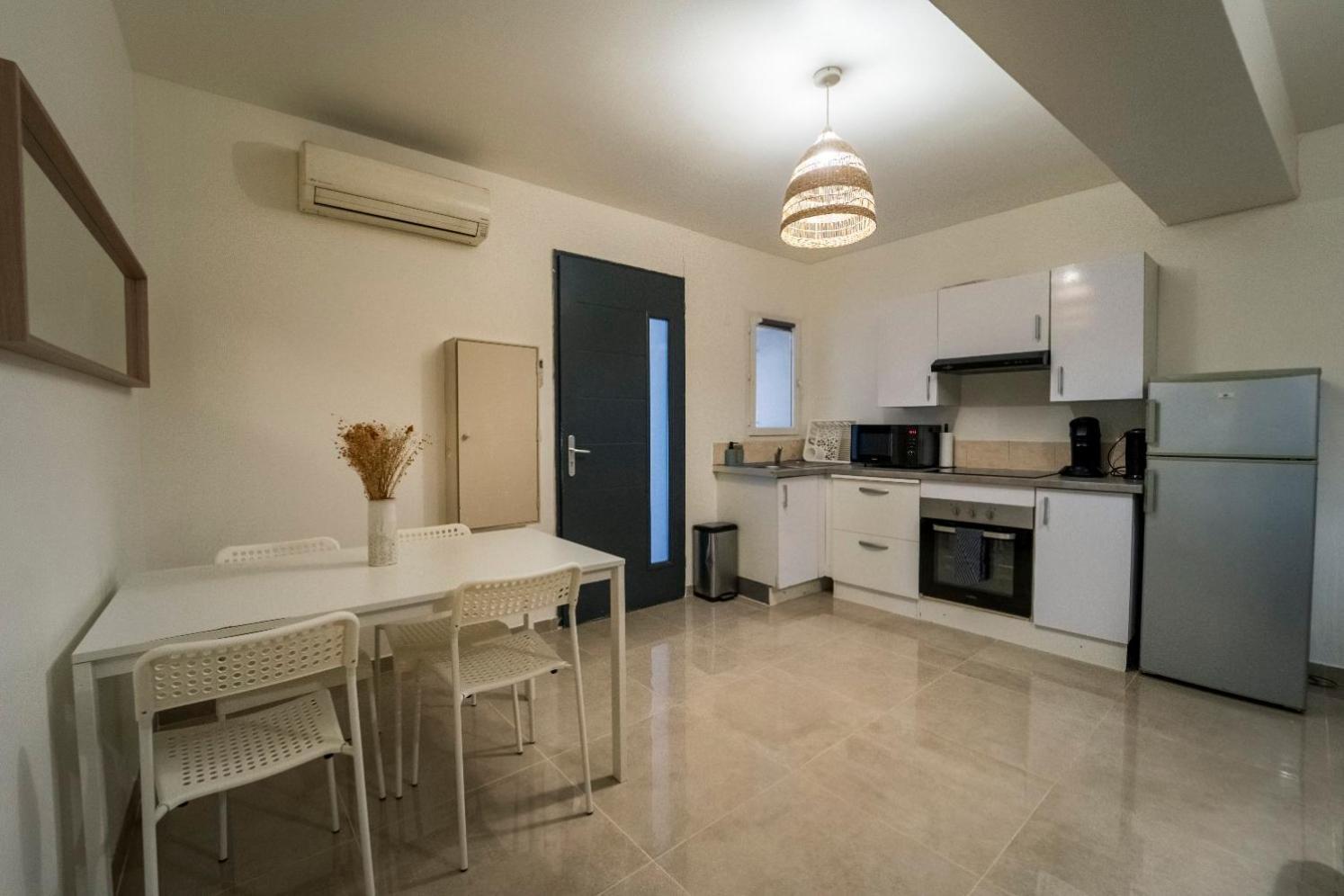 Appartement Des Carmes Nîmes Exterior foto
